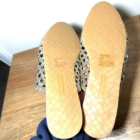Donald J. Pliner Gold Metallic Mules, Womens 10 - Picture 4 of 4